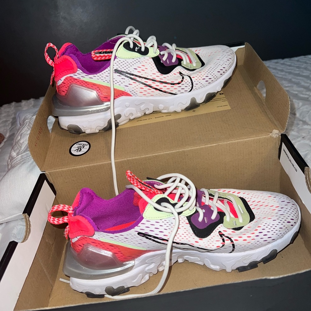 Nike D/MS/X shoes